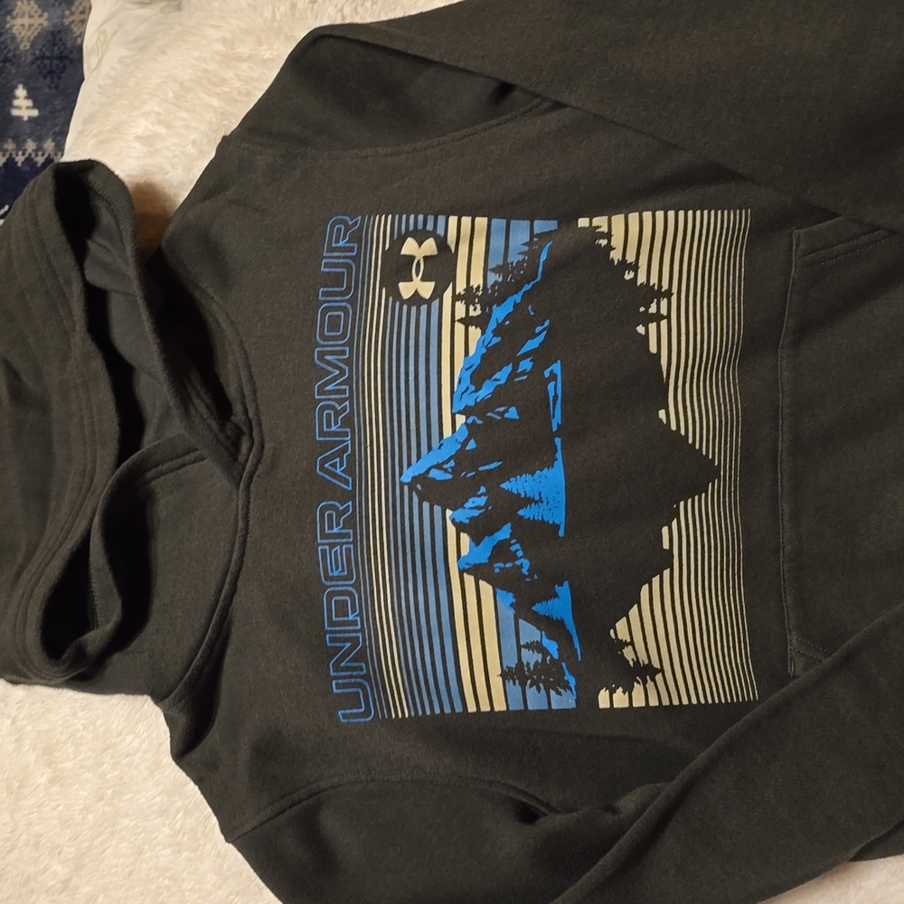 Under Armour Hoodie